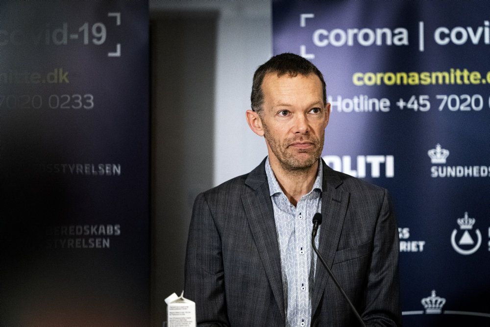 Erik Brøgger Rasmussen, der er direktør i Udenrigsministeriets Borgerservice, fortæller, at det blandt andet er fastboende danskere i udlandet, som har bedt om hjælp til at komme til Danmark. (Arkivfoto)
