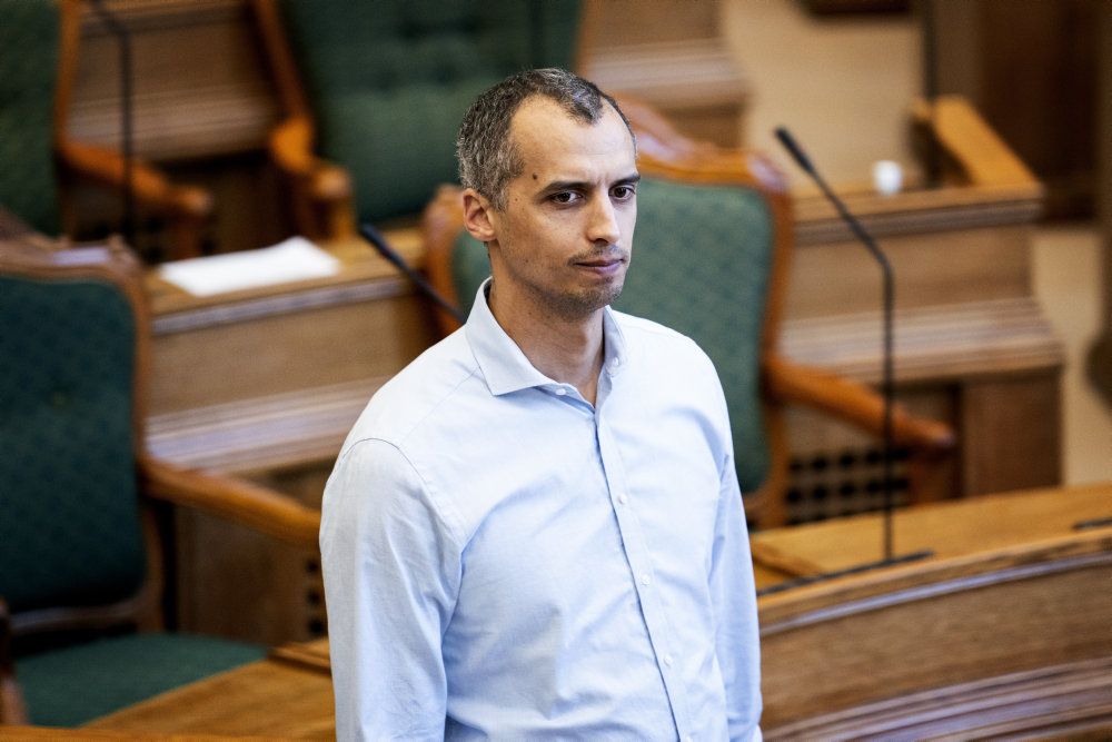 Integrationsminister Mattias Tesfaye (S) vil skærpe oplysningsarbejdet om risiko for coronasmitte blandt etniske minoriteter. (Arkivfoto)