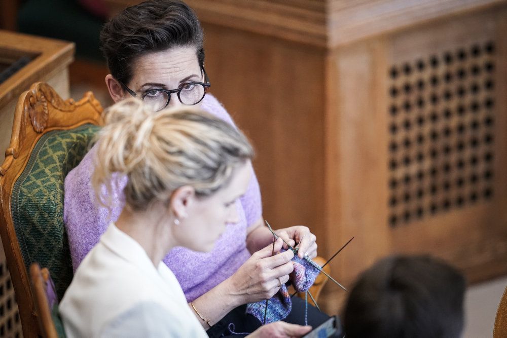 SF og Enhedslisten har fokus på blandt andet unge og efteruddannelse i genopretningsforhandlinger.