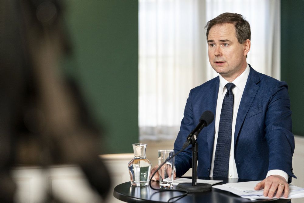 Finansminister Nicolai Wammen (S) har haft travlt med at dele økonomiske hjælpepakker ud til erhvervslivet under coronakrisen. (Arkivfoto)