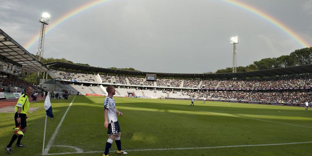 Løbebanen er et tilbagevendende kritikpunkt fra både AGF's ledelse og fodboldfans, når snakken falder på Ceres Park.