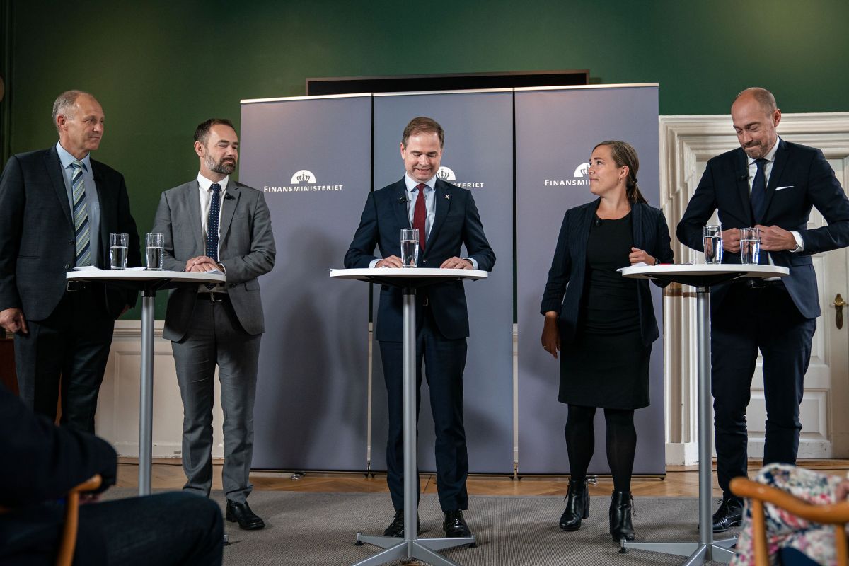 Social- og Indenrigsminister Astrid Krag understregede på et samråd den 14 maj, at det er KL der ønsker tvungne driftsoverenskomster af herberg og krisecentre ind i økonomiforhandlingerne. Læs i analysen, hvad KL har svaret OPS-Indsigt