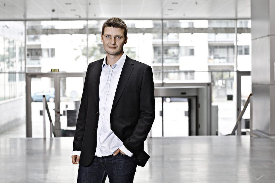 "Giv medarbejderne friere hænder til at foretage opfølgning ud fra en faglig vurdering af, hvad der giver bedst mening for den enkelte," siger næstformand for HK Kommunal Mads Samsing om arbejdet i jobcentrene.