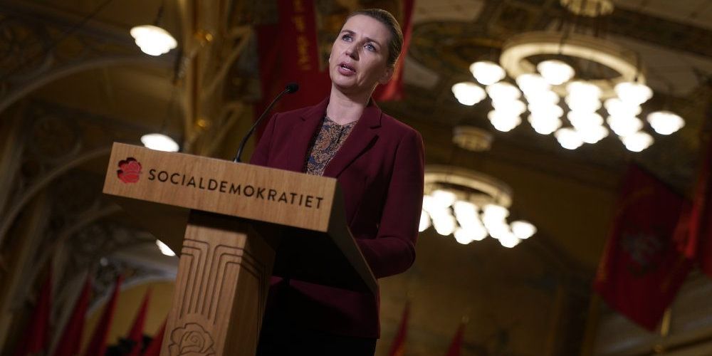 Socialdemokratiets formand, Mette Frederiksen, holder i år sin 1. maj-tale live på Facebook, transmitteret live fra Arbejdermuseet i København.