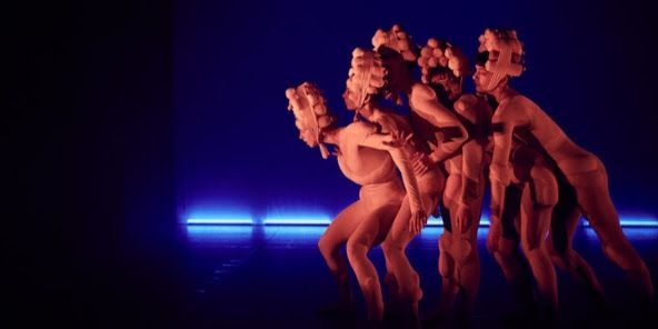 Det Kgl. Teater og Statens Kunstfond slår dørene op for ny scenekunst med projektet K:Selekt.
Foto fra forestillingen V.O.M.P (Vanity of Moderne Panic) af Gunilla Lind Danseteater.