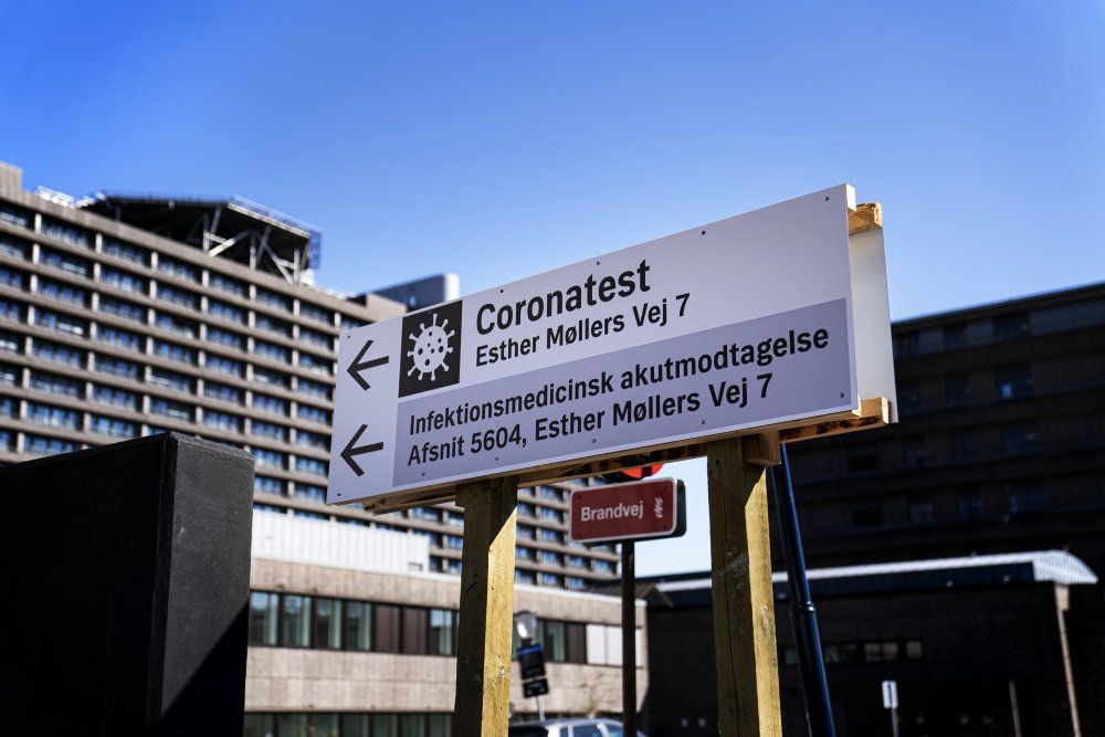 Ifølge overlæger mangler de to vigtigste ting for at undgå en anden smittebølge: Et præcist overblik over smittens udbredelse i befolkningen og en klar plan for, hvad der skal gøres, hvis smitten igen når et kritisk niveau. (Arkivfoto).