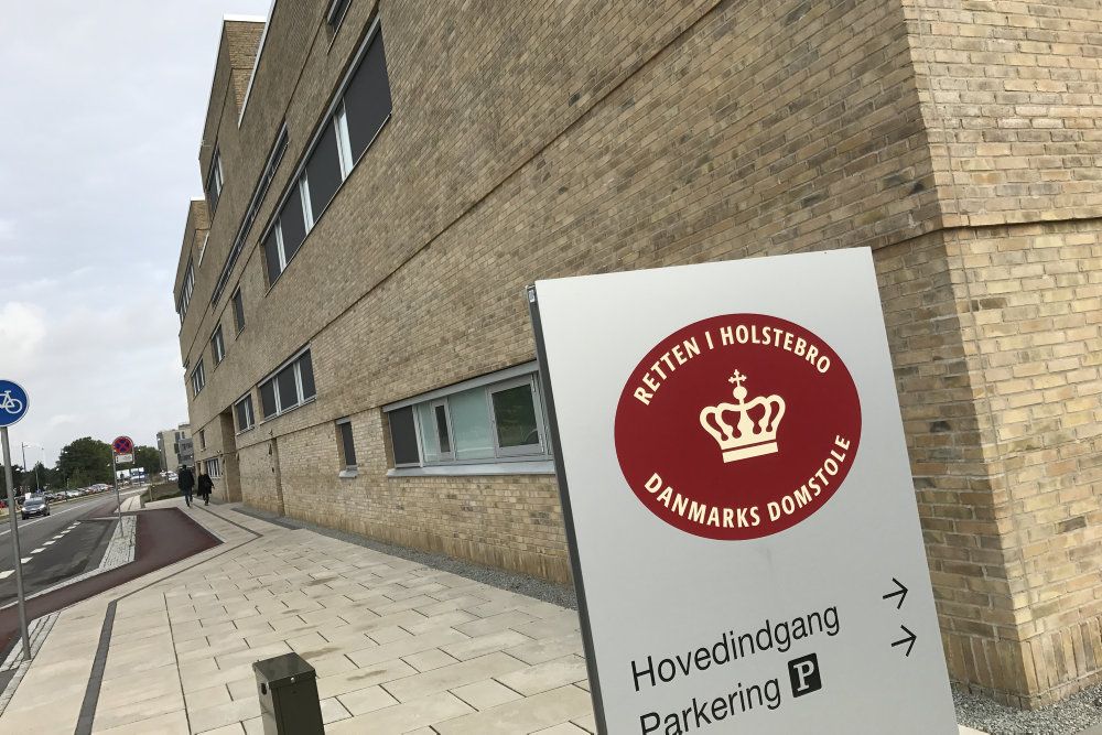 "Det er nemt at være bagklog, men når jeg ser tilbage, var der bare et enormt rod og høj fart hver dag." Det sagde Mads Gammelmark onsdag i Retten i Holstebro, da den nu tidligere kommunaldirektør blev idømt bl.a. to måneders ubetinget fængsel.