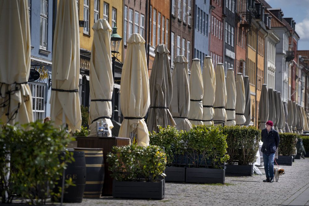 Mange butikker har holdt lukket i april, og det kan ses i tallene for, hvor lønmodtagere, der har tabt deres job. (Arkivfoto)