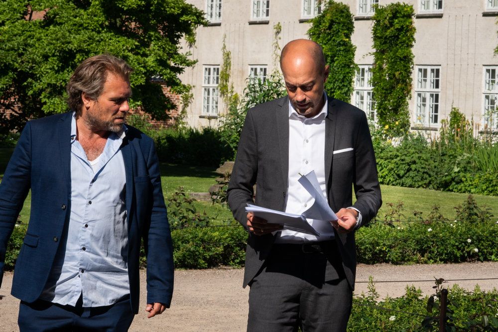 Sundhedsministeriet og minister Magnus Heunicke (S) skal tage stilling til, om Statens Serum Instituts hjemsendte direktør Mads Melbye skal afskediges. Kammeradvokaten har afleveret en rapport, hvori der er fundet "alvorlige overtrædelser" af regler om habilitet. (Arkivfoto)