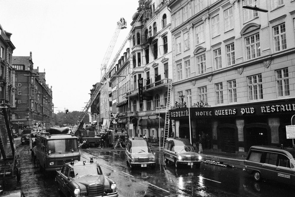 Hotel Hafnia i Vester Voldgade 23 i København blev bygget i 1899 ved arkitekt Philip Smidth og udbrændte ved en katastrofal pyromanbrand 1. september 1973. 35 mennesker omkom. (Arkivfoto).