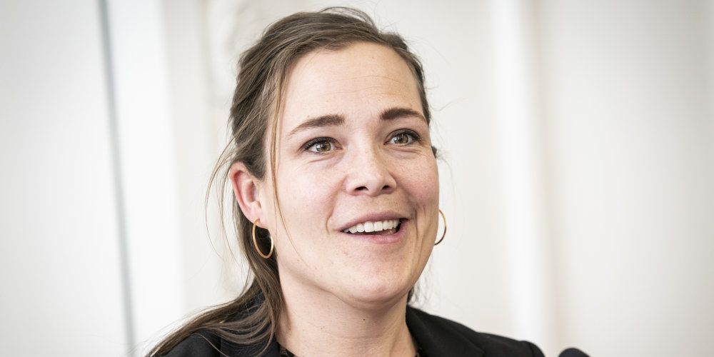 Social- og Indenrigsminister Astrid Krag (S) er glad for, at Ankestyrelsen har slået fast, at kommuner ikke må bruge en ordning, hvor private konsulenter kun får penge, såfremt de finder besparelser på socialområdet. (Arkivfoto)