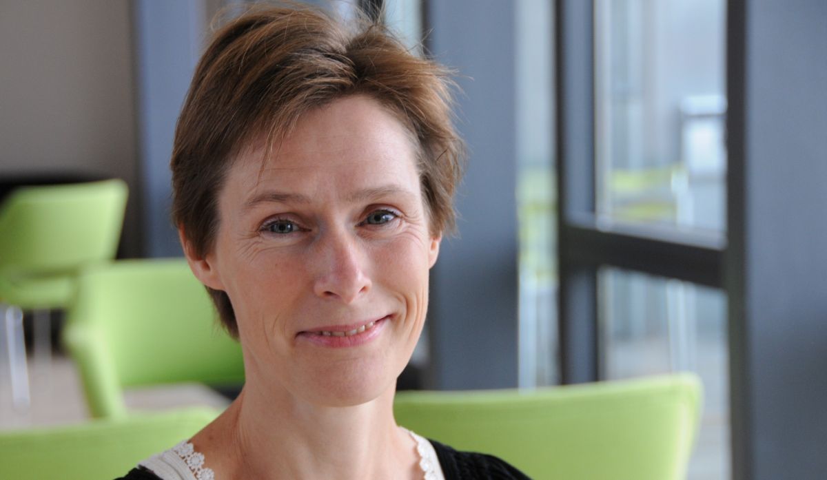 Eva Gulløv, forsker ved DPU, Aarhus Universitet, anbefaler, at kommuner starter i børnehaveklassen med at fortæller om muligheder for job og uddannelse i lokalområdet.