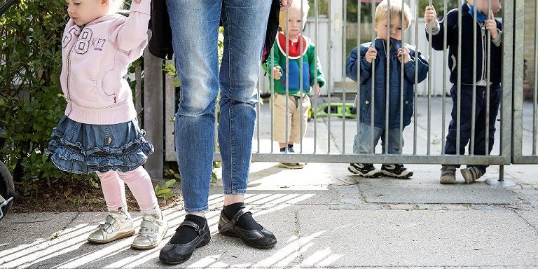 Fagbevægelsen er enig med KL i, at der kan komme fyring på tale, hvis en kommunalt ansat vælger at rejse til et land, som myndighederne fraråder at besøge. (Arkiv)