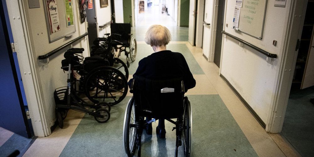For at beskytte ældre mod coronasmitte er der fortsat retningslinjer for besøg hos ældre borgere på plejehjem og sygehuse. De er dog netop blevet lempet (Arkiv)