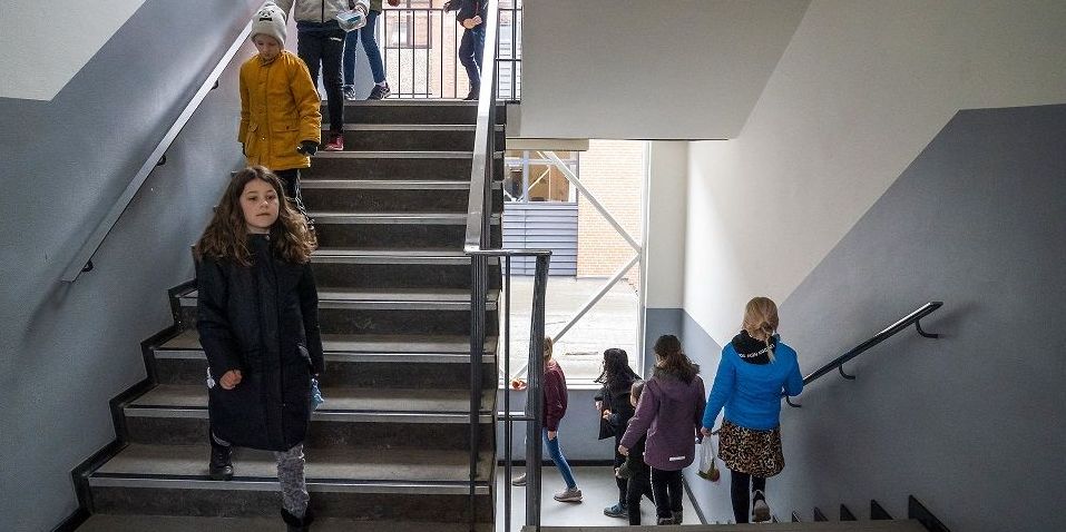 Der er 21 skoler i Hedensted Kommune, og det skal der blive ved med at være, mener et enigt læringsudvalg. (Arkiv)