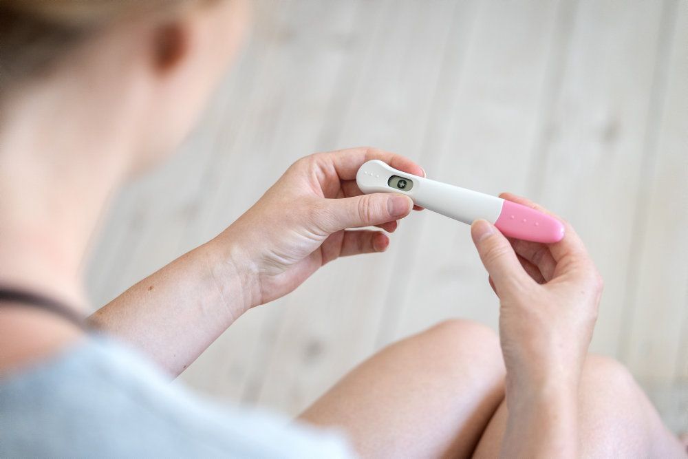 Et stigende antal kvinder får hjælp til at blive gravide med donoræg, viser rapport. (Arkivfoto)