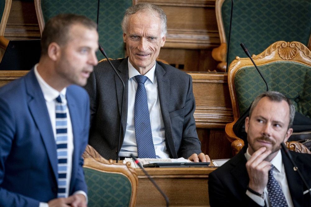 Flere borgerlige partier kritiserer Venstre-formand Jakob Ellemann-Jensen, og hos DF ligger bekymringen i et muligt V-parløb med De Radikale. (Arkivfoto)
