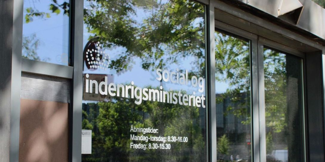 Det er svært for offentligheden at få indblik i, hvorfor Social- og Indenrigsministeriet har foretaget markante ændringer i de helt afgørende aldersbestemte udgiftsbehov i den kommunale udligning.