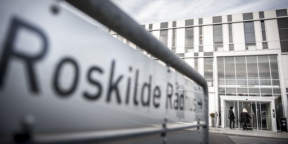 Roskilde Kommune vil bruge sin ret til at hæve skatten med 0,1 procent uden sanktioner fra staten på grund af udligningsreformen. Det har byrådet besluttet,.
