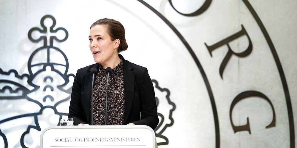 Social- og Indenrigsminister Astrid Krag (S) står overfor en svær opgave, når restrammen til skatteforhøjelser skal fordeles. Der er nemlig ansøgt om skatteforhøjelser, som langt overgår den restramme, der er til rådighed.