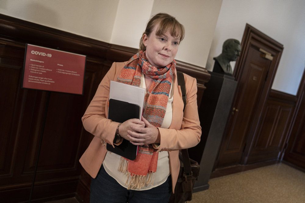 Kultur- og kirkeminister Joy Mogensen (S) har inviteret Google til et møde med kultur- og medieordførerne. Det sker, efter virksomheden først har fjernet al dansk musik omfattet af Koda fra den danske Youtube, og derefter blokerede adgangen til Ramasjang-appen, som dog er tilgængelig til download igen.
