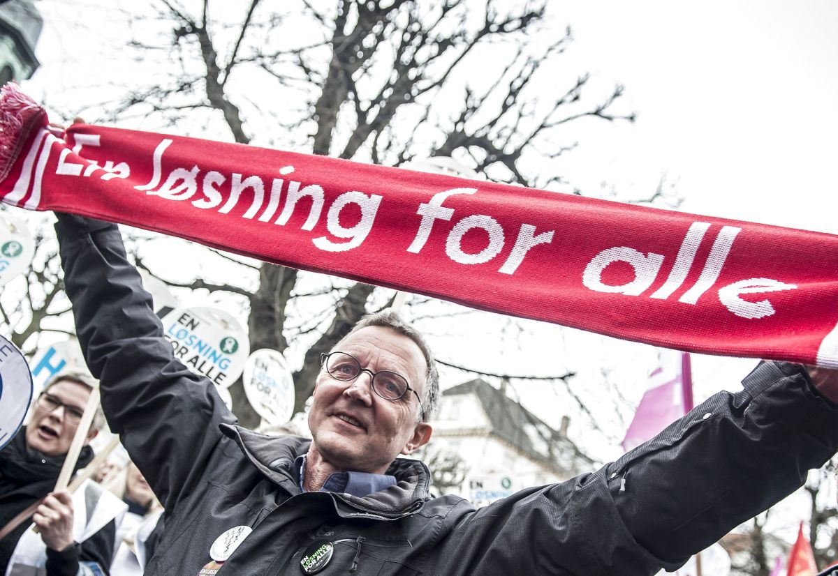 Anders Bondo Christensen har taget mange arbejdskampe i sine mange år som formand for lærerne. Det her foto er fra de ophedede overenskomstforhandlinger i april 2018.