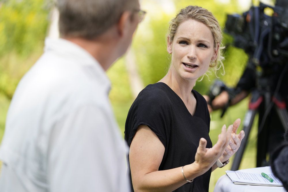 Enhedslistens politiske ordfører, Pernille Skipper, afviser på dagens pressemøde at støtte DF's krav om udlændingestramninger i forbindelse med de kommende pensionsforhandlinger.