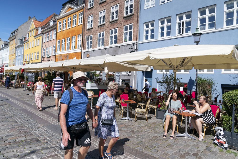 Turister på forlænget weekend får igen lov til at besøge Danmark, selv om de ikke har booket seks overnatninger. (Arkivfoto)