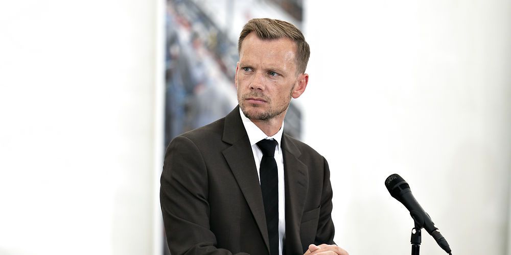 Beregninger fra Udbetaling Danmark viser, at beskæftigelsesminister Peter Hummelgaard (S) vil bruge en kvart milliard på at skabe millimeterretfærdighed for 1.000 af Danmarks rigeste pensionister.
