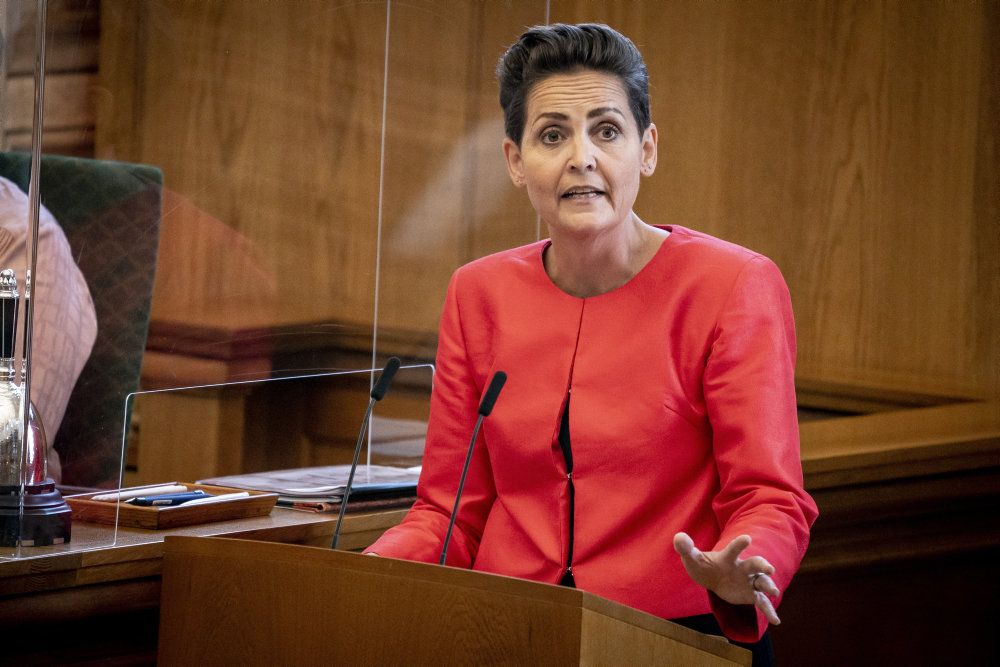 Pia Olsen Dyhr (SF) vil lave en tilføjelse til regeringens forslag om en ret til at trække sig tidligere tilbage fra arbejdsmarkedet, så det også for nogle grupper bliver muligt at blive visiteret til en tidligere pension.