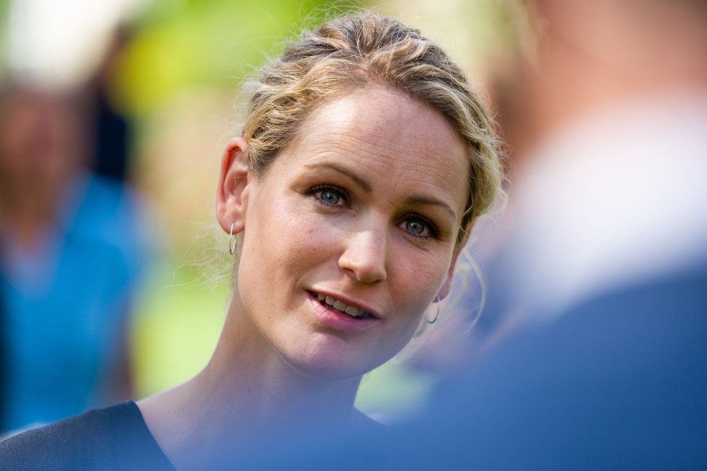 Enhedslistens politiske ordfører, Pernille Skipper, pointerer, at man ikke er omfattet af regeringens ret til tidligere pension, hvis man er startet med at arbejde som 20-årig eller senere.
