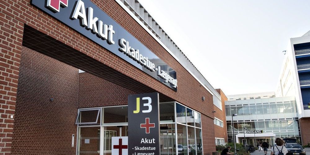 Aarhus Universitetshospital lukker nu flere indgange for at holde coronasmitten for døren. En af dem, der forbliver åben, er J3. (Arkivfoto) -