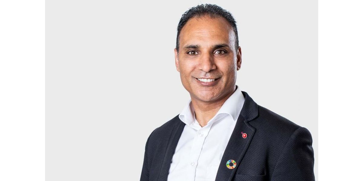 Rabih-Azad-Ahmad (R), rådmand for Kultur og Borgerservice i Aarhus Kommune, mener, at demokratiet lider, når borgerne ikke føler sig godt informerede om deres kommune og nærområder. (Arkiv)