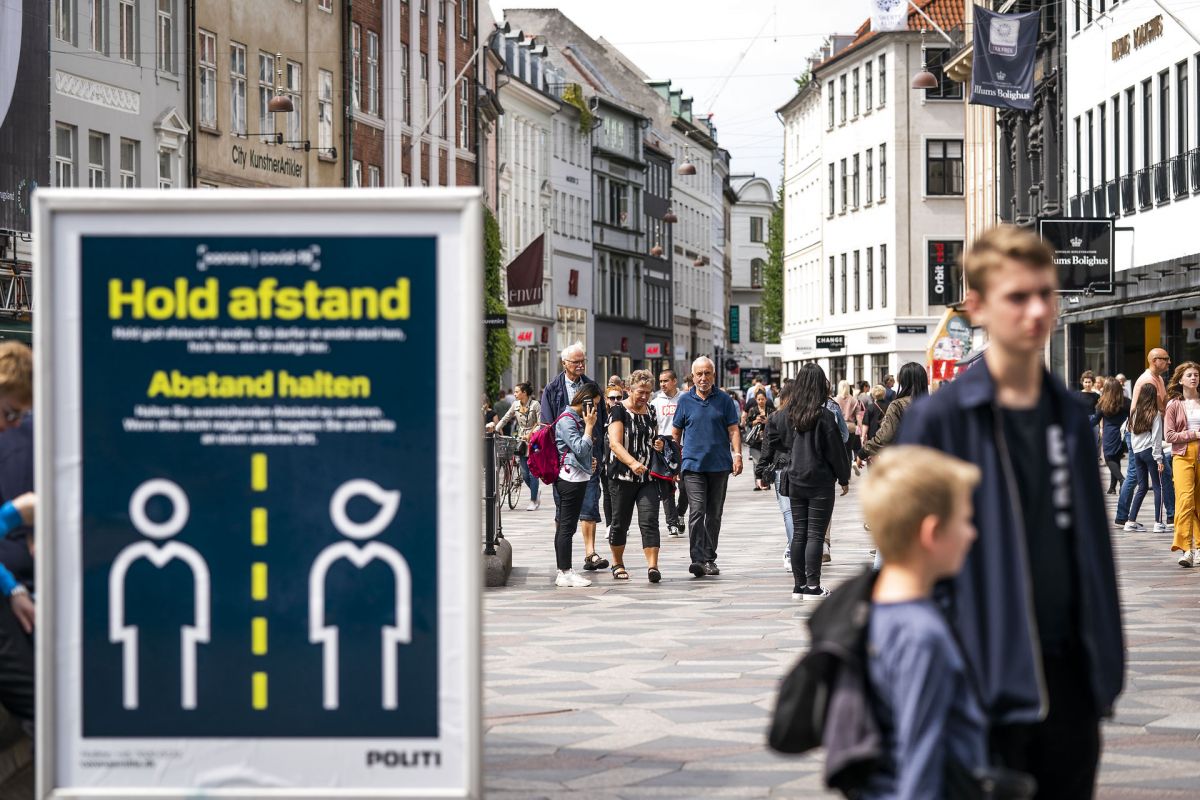 Næsten hver tredje kommune er nu over den såkaldte bekymringsgrænse for antallet af coronasmittede.