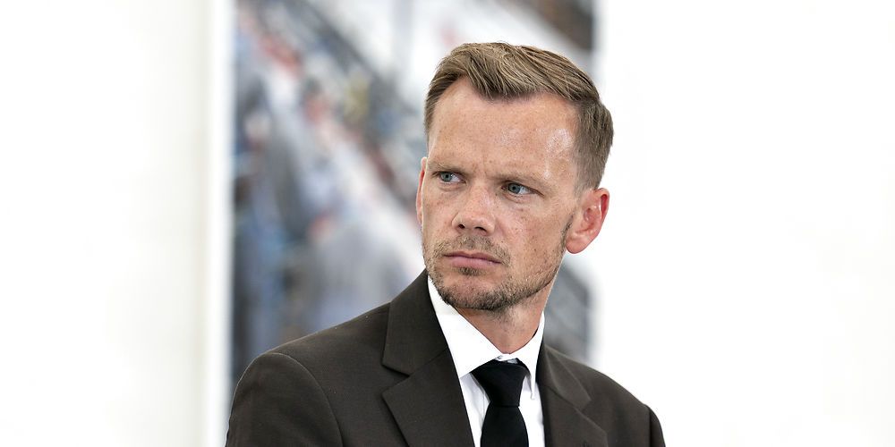 Beskæftigelsesminister Peter Hummelgaard (S) kan stoppe et administrivt kaos omkring refusioner af førtidspensioner med en simpel lovændring. Men det haster, for kommunerne begynder snart at sende tusindvis af regninger på kryds og tværs af landet.