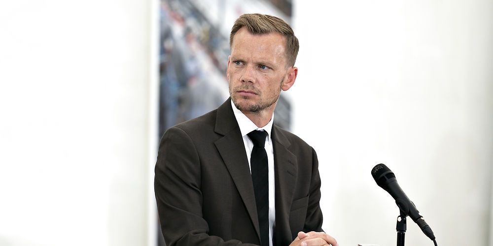 Ifølge NB-Beskæftigelses oplysninger har beskæftigelsesminister Peter Hummelgaard (S) besluttet at forlænge dispensationen til at føre digitale og telefonsamtaler med ledige til 31. december. (Arkiv)