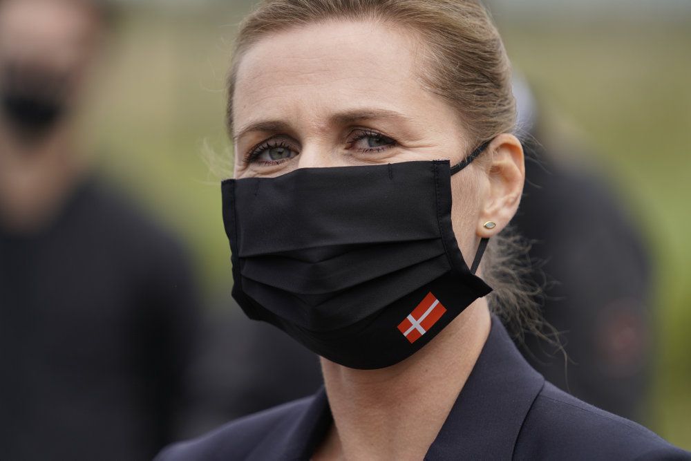 Også i Estland var der coronarestriktioner, da statsminister Mette Frederiksen (S) besøgte de danske soldater i landet.