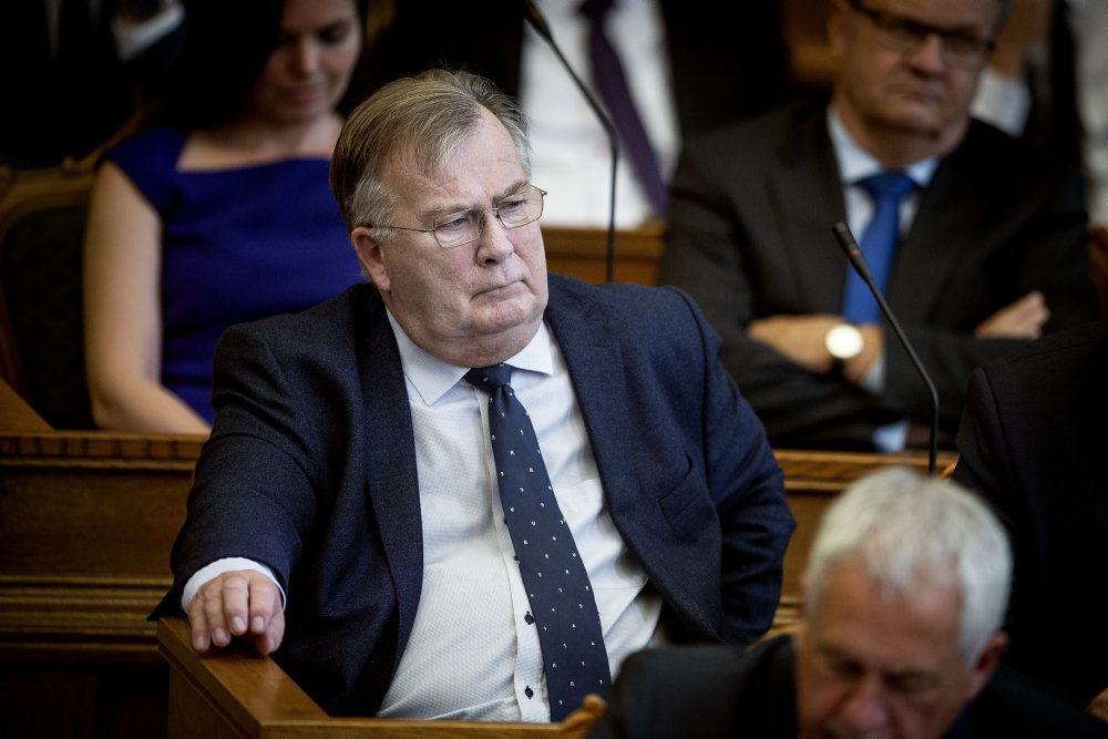 Tidligere forsvarsminister Claus Hjort Frederiksen (V) siger til Weekendavisen, at et samarbejde med USA's efterretningstjeneste er afgørende for Danmarks sikkerhed.