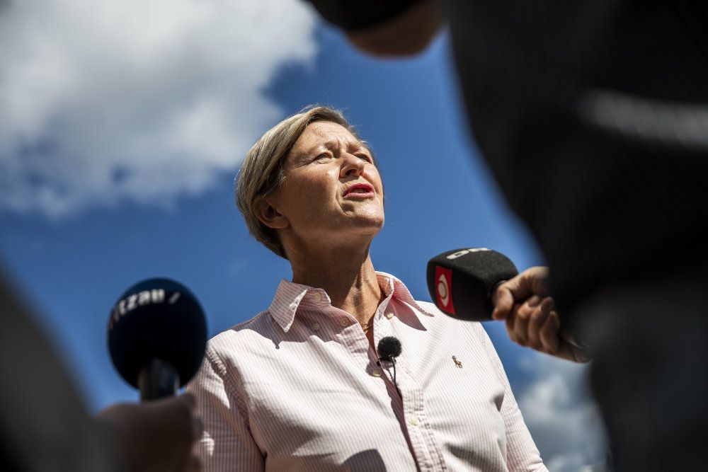 Alternativets landsmøde næste weekend bliver ikke som planlagt på grund af coronasituationen. Mødet bliver i stedet digitalt og alternativets leder, Josephine Fock, skal derfor holde tale sin tale på mødetjenesten Zoom.