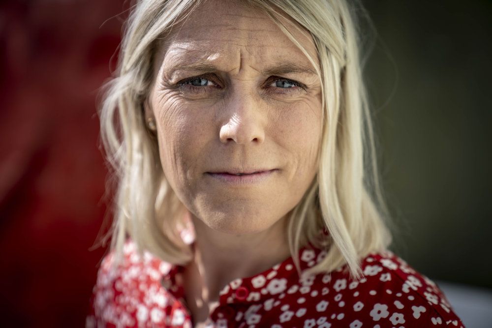 Forsvarsminister Trine Bramsen holdt både møder og skrev med Tilsynet med Efterretningstjenesterne (TET) forud for tilsynets opsigtsvækkende pressemeddelelse om FE-sagen den 24. august.