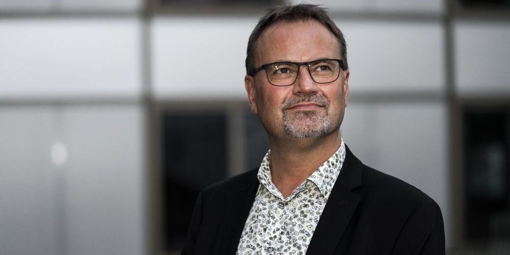Gordon Ørskov Madsen vil som nyvalgt formand for Danmarks Lærerforening især fokusere på at skabe et bedre sammenhold i foreningen. Og så ønsker han, at de enkelte skoler får mulighed for at vige fra folkeskoleloven, så den passer bedre til eleverne.