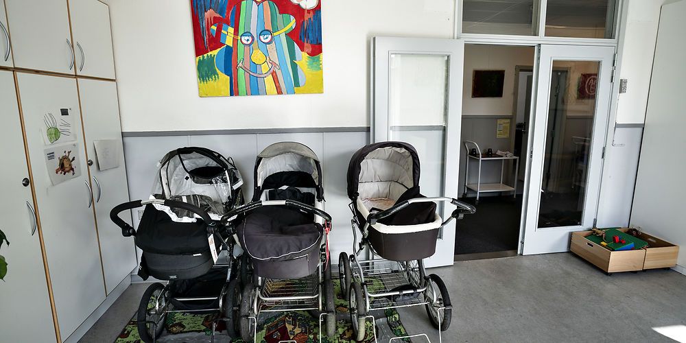 (Arkiv) De fleste smittede med covid-10 mener selv, de er blevet smittet på arbejdspladsen eller på deres uddannelse, viser en rapport fra Styrelsen for Patientsikkerhed.