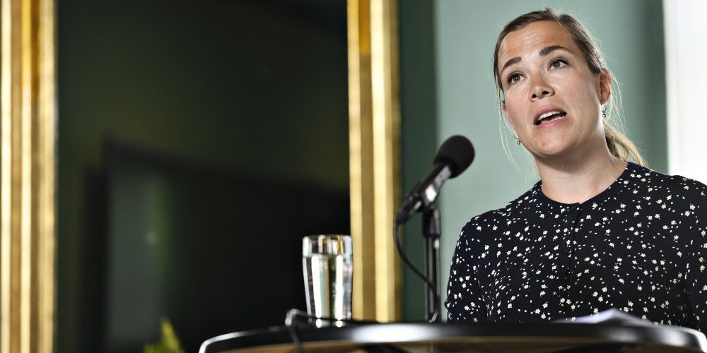 Med nye regler for private botilbud ønsker social- og indenrigsminister Astrid Krag at stoppe, at "udsatte borgere er sociale hæveautomater for private firmaer". Organisation kalder det et "ideologisk felttog".