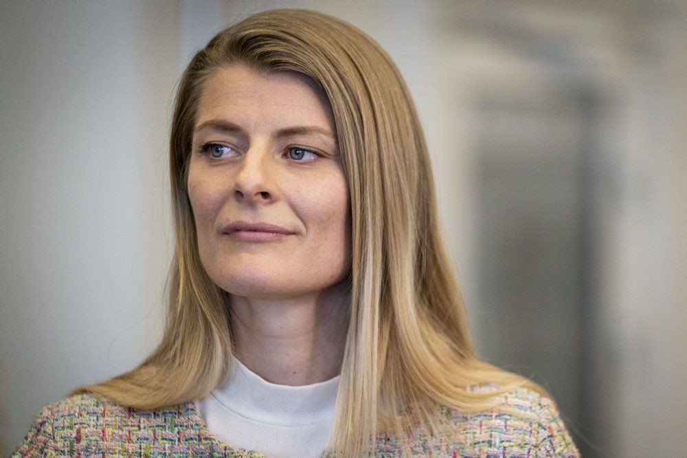 Uddannelses- og forskningsminister Ane Halsboe-Jørgensen (S) har tirsdag været i samråd om konsekvenserne af, at regeringen vil spare på uddannelsers markedsføringsbudget. (Arkivfoto)