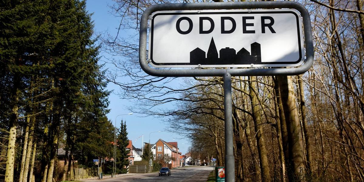 Odder Kommune skal i efteråret bestemme sig for, om det stadig skal være muligt for borgere at stille forslag, der kan ende som punkter på den politiske dagsorden i byrådssalen. (Arkiv)