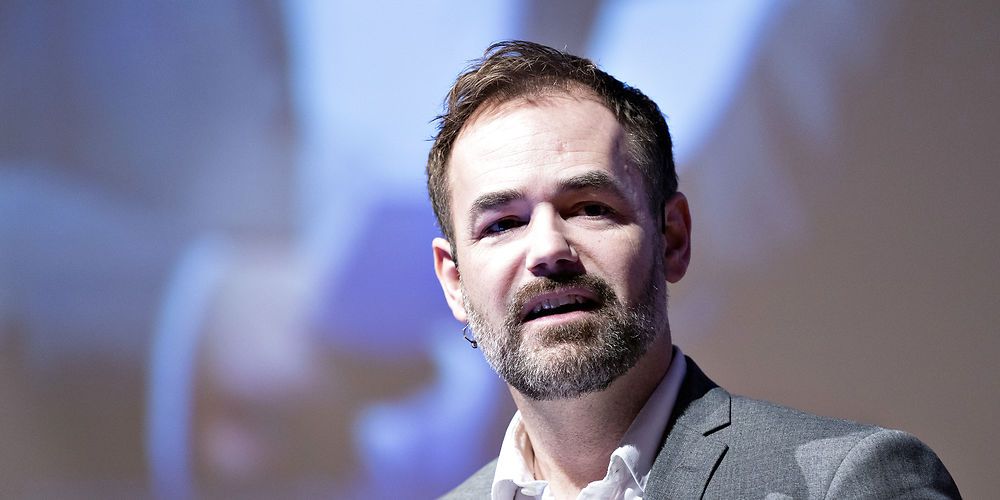 KL's formandsskab med Jacob Bundsgaard i spidsen har skrevet til social- og indenrigsminister Astrid Krag for at få ministeren til at lempe skattesanktionerne overfor kommunerne.