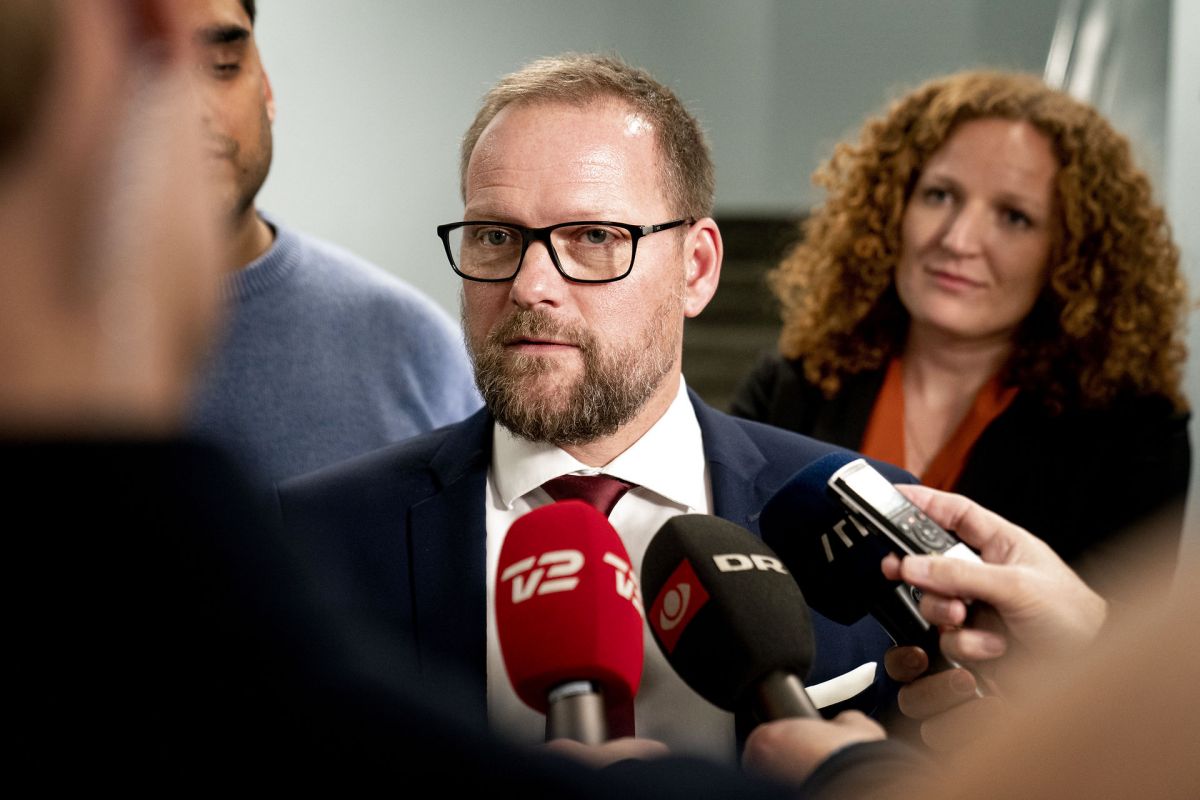 "Vi vil gerne forbedre seniorpensionen,« siger Dansk Folkepartis finansordfører, René Christensen.