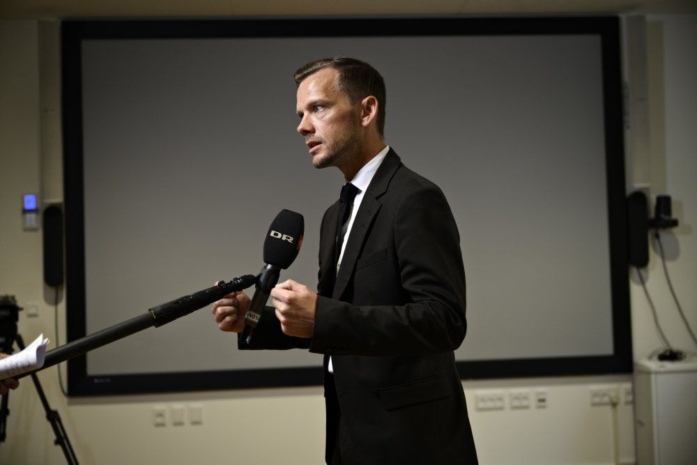 Beskæftigelsesminister Peter Hummelgaard (S) meddeler, at Arbejdstilsynet de kommende to uger vil have ekstra fokus på at bremse coronasmitte. (Arkivfoto)