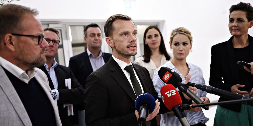 Beskæftigelsesminister Peter Hummelgaard (S) præsenterer ny aftale om tidlig pension. Jobcentrene skal finansiere knap en tredjedel af aftalen gennem omlægninger af beskæftigelsesindsatsen.