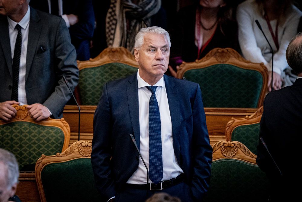 Det Konservative Folkepartis Orla Østerby, her fotograferet til Folketingets åbning i oktober sidste år, mister nu alle sine ordførerskaber. Det sker efter en sag om grænseoverskridende adfærd.